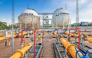 ���պ����°�ȼ������